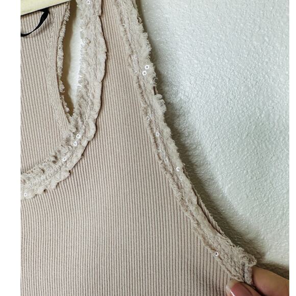 NWT Dis Moi Tan Rib Knit Racer Back Lace Edging Tank Top - Picture 4 of 9